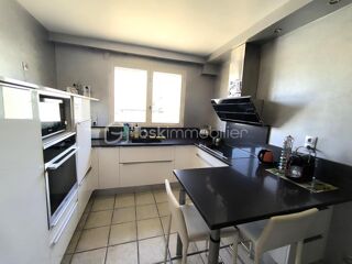  Maison  vendre 6 pices 188 m