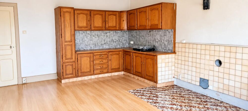 Vente Maison Maison de 6 pièces de 173 m² à Villers-lès-Luxeuil Villers les luxeuil