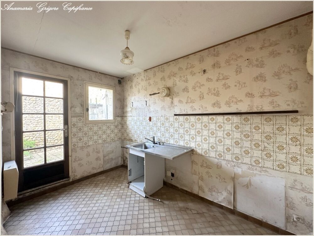 COURVILLE SUR EURE (28190), Rue Georges Fessard, maison à renover de 100m², 2 chambres, garage