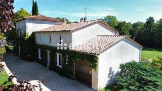  Villa  vendre 8 pices 235 m