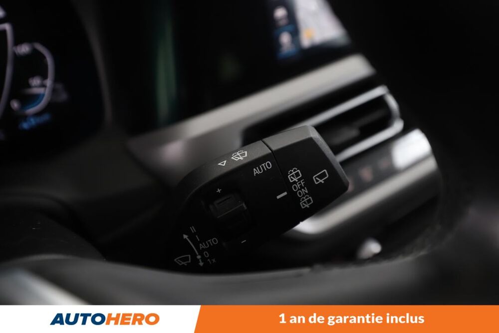 S&eacute;rie 3 Touring 330e Hybride xDrive Lounge BVA8 292 ch 2021 occasion 92130 Issy-les-Moulineaux