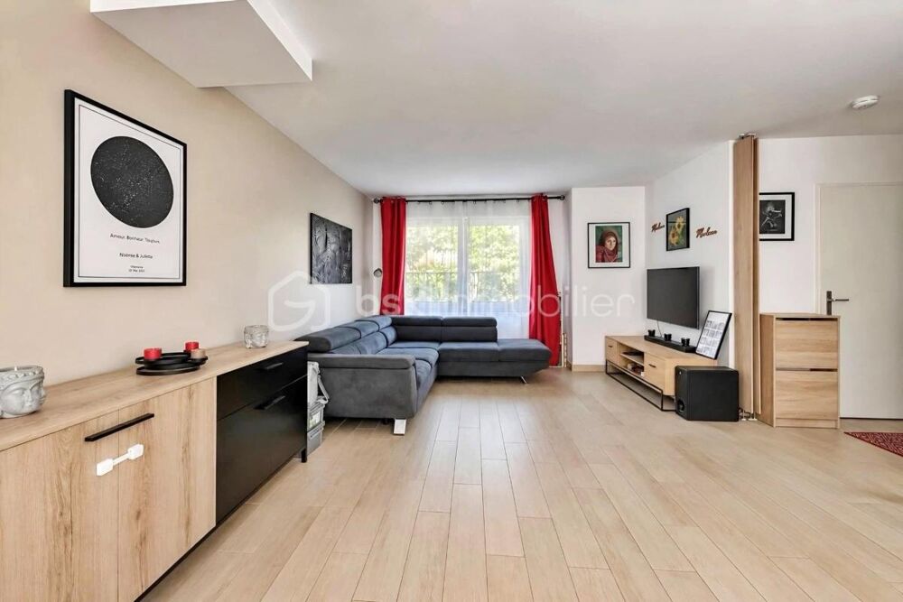 Maison familiale récente 5 pièces  3 chambres  Villepreux