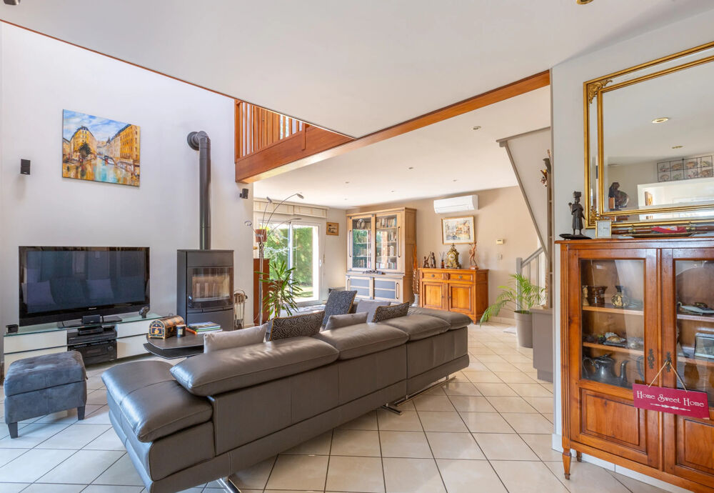 à vendre  Maison La Tour-de-Salvagny (69890)