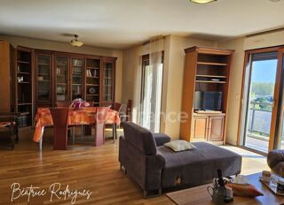  Appartement à vendre 6 pièces 135 m²