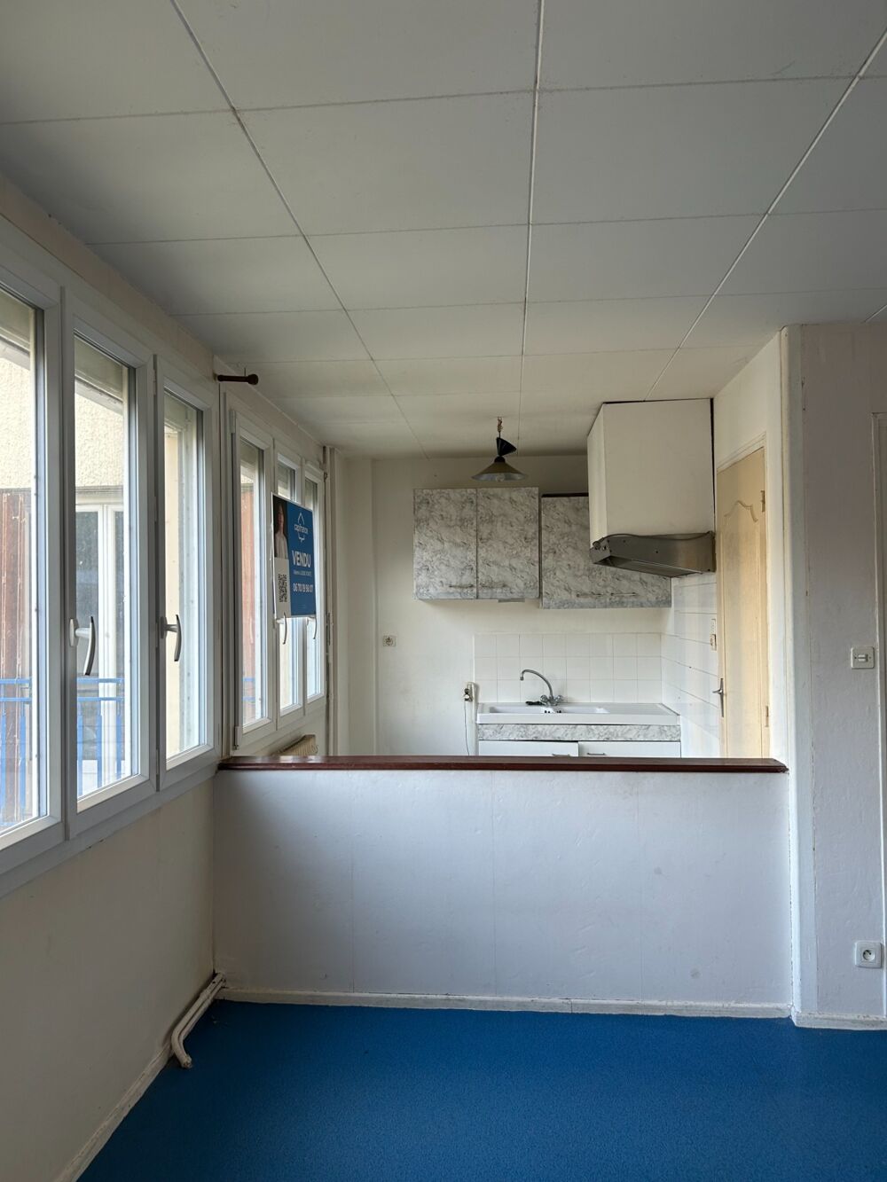 SOISSONS (02) A VENDRE HYPER CENTRE APPARTEMENT DE 37 M 1 ETAGE AVEC PARKING