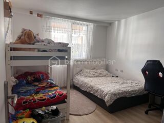  Immeuble  vendre 11 pices 217 m