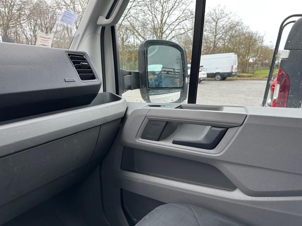 Crafter CHASSIS CABINE CSC PROPULSION (RJ) 35 2.0 TDI 177CH BUSINESS 2018 occasion 78240 Chambourcy