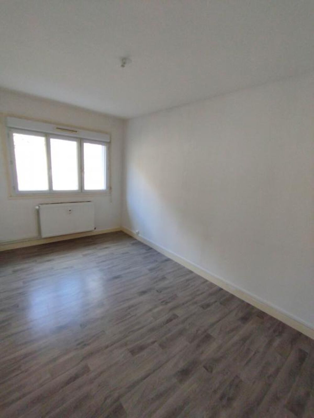 Location Appartement Appartement T4-78m Montherme