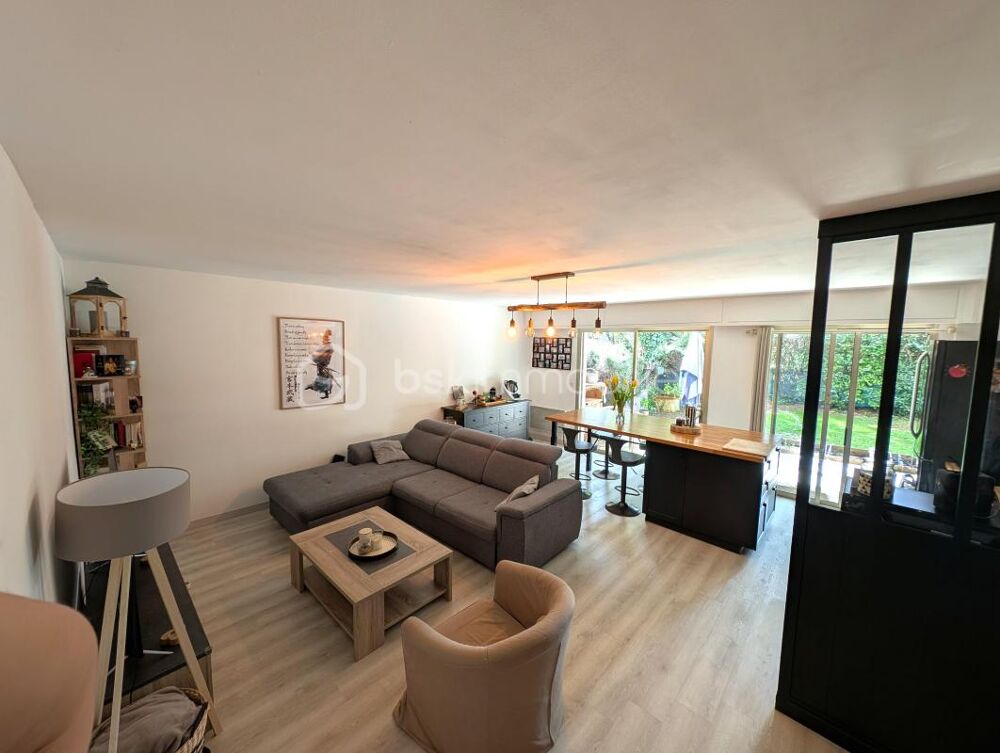 Vente Appartement VENCE - 5 PIECES 112m2 - JARDIN 240 m² - PISCINE - CAVE et PARKING Vence