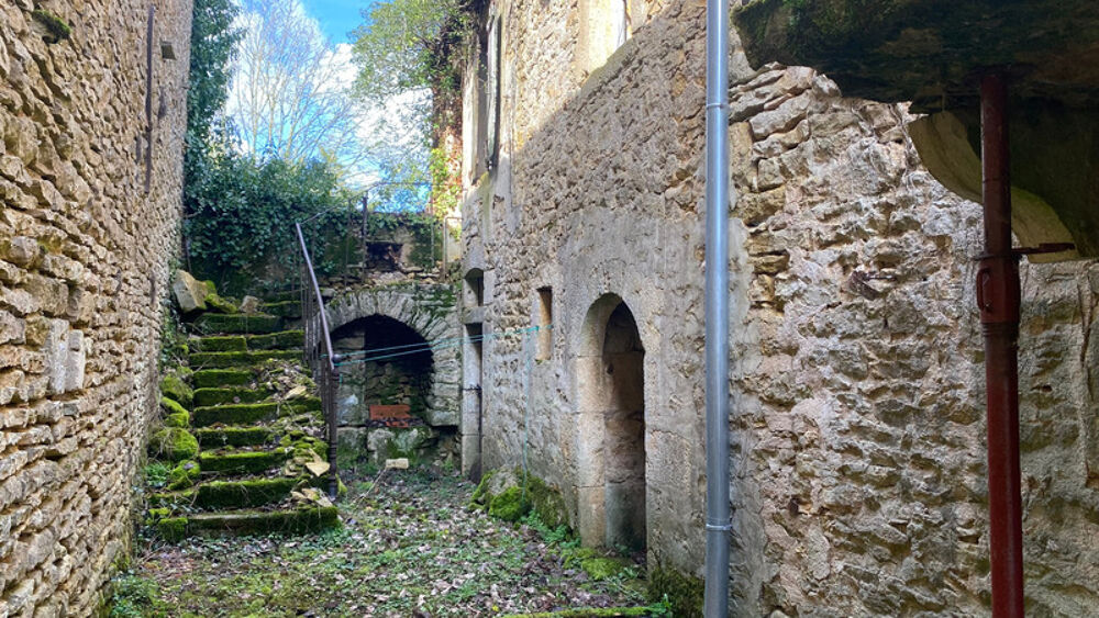 Vente Maison Dpt Yonne (89), à THAROT  Un ensemble de 2 maisons mitoyennes à rénover avec garage Tharot