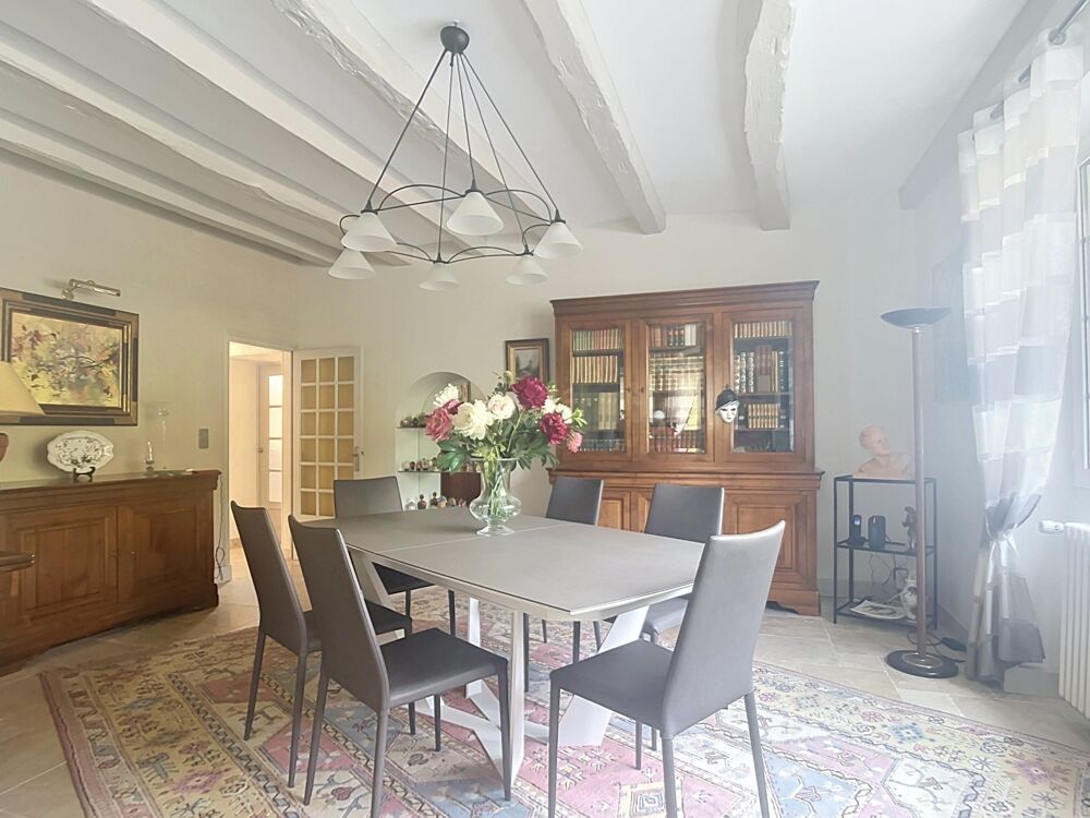 SAINT-ROCH  LE CHARME DES BELLES PIERRES DANS UN ÉCRIN DE VERDURE, maison de plus de 190 m2 habitables, 5 chambres