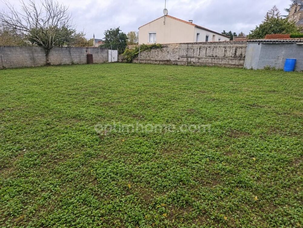 Vente Maison MAISON DE PLAIN-PIED – 3 CHAMBRES – SOUS-SOL DE 100 m² – TERRAIN DE 1 200 m² SANS VIS-À-VIS ! Mouilleron en pareds