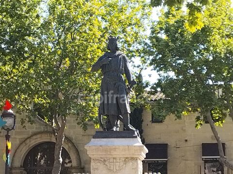   GARD (30) AIGUES MORTES (30220) intra-muros TRES RARE à vendre fonds de commerce boutique magasin de bijoux 