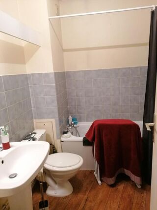  Appartement à louer 1 pièce 46 m²