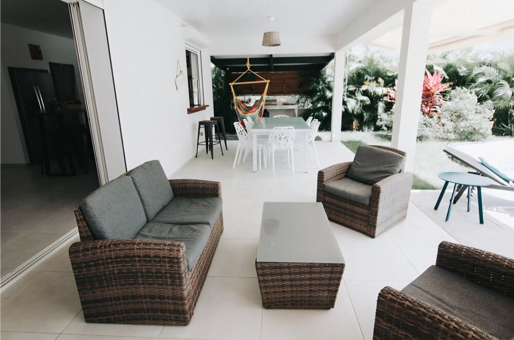 à vendre  Villa Sainte-Anne (97180)