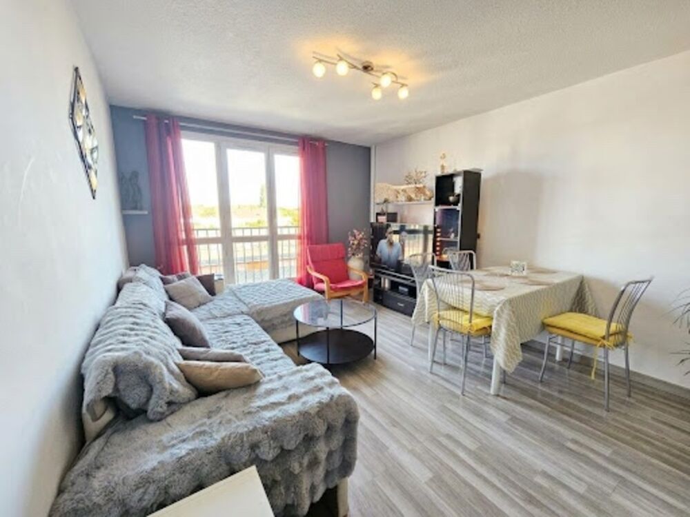 Vente Appartement BROU-SUR-CHANTEREINE – Appartement 4 pièces avec 3 chambres, loggia, cave et parking Brou sur chantereine