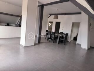  Appartement à louer 3 pièces 75 m²