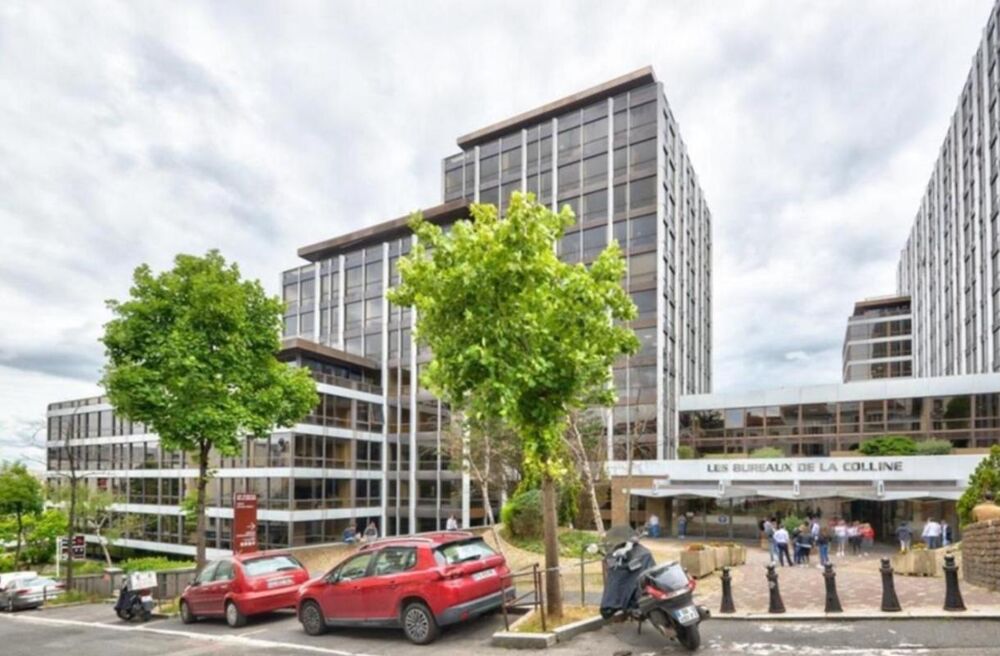   Saint-Cloud – Bureau 18 m² lumineux et climatisé – Centre d'affaires – 79 800 € Saint cloud