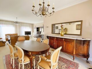  Appartement à vendre 7 pièces 196 m²