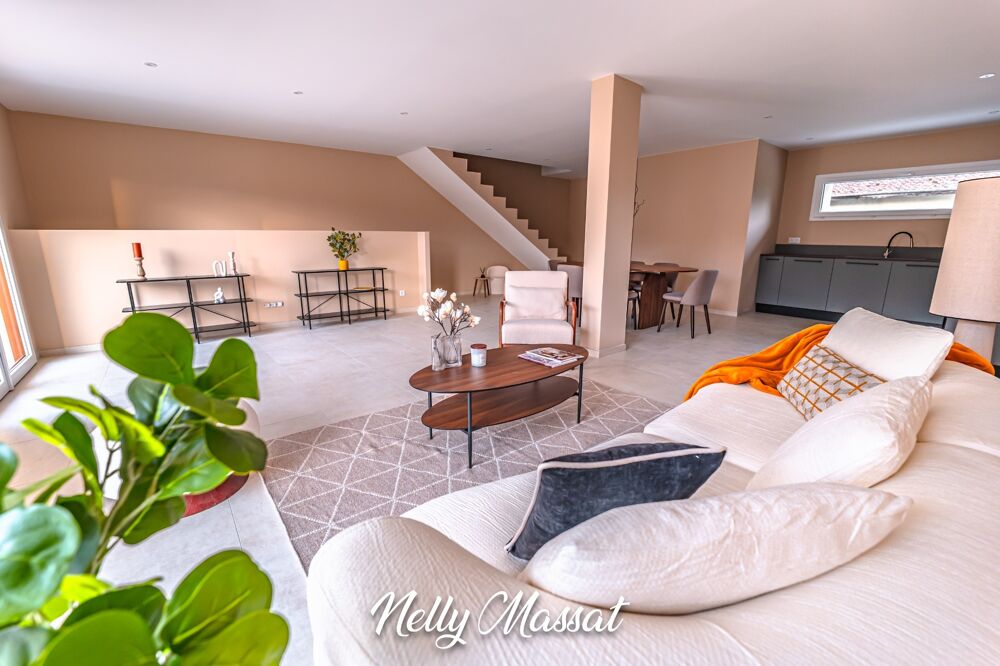 Vente Maison Maison à vendre 5 pièces CHAPAREILLAN (38) - Maison de village 160 M2 - Chapareillan