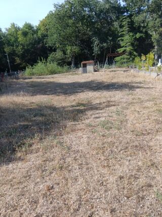  Terrain à vendre 740 m²