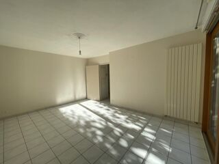  Appartement à louer 2 pièces 44 m²