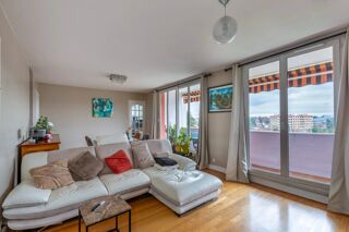  Appartement � vendre 5 pi�ces 82 m�