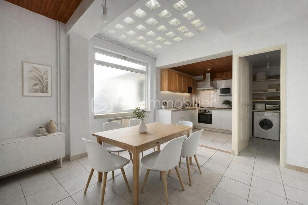 Vente Maison RARE – Maison de village de 128m² avec local commercial à 50 m du port Le grau du roi