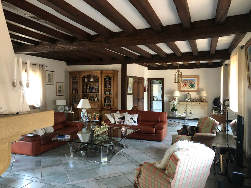 Maison à vendre 7 pièces proche de MONTLUCON (03)