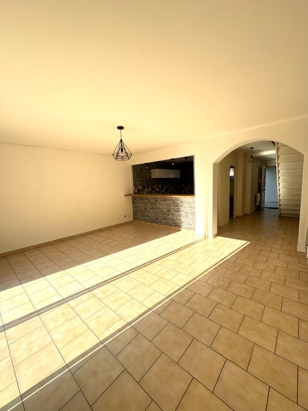 Vente Maison Maison 91 m² à vendre 5 pièces MANTES LA VILLE (78) - Terrasse - jardinet - Garage Mantes la ville
