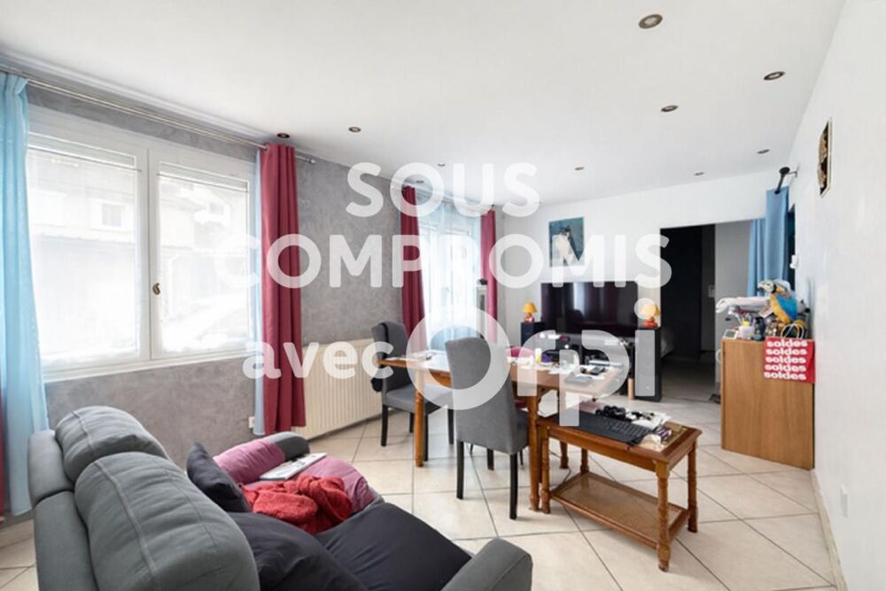 SOUS OFFRE Appartement FROGES 4 pièces 61 m2 avec garage et cave