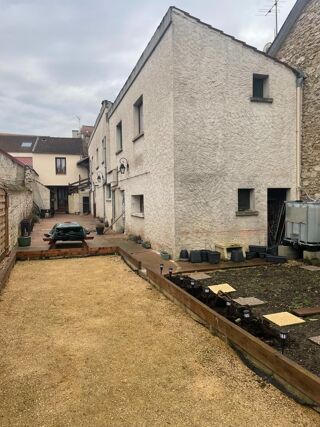  Immeuble � vendre 10 pi�ces 108 m�