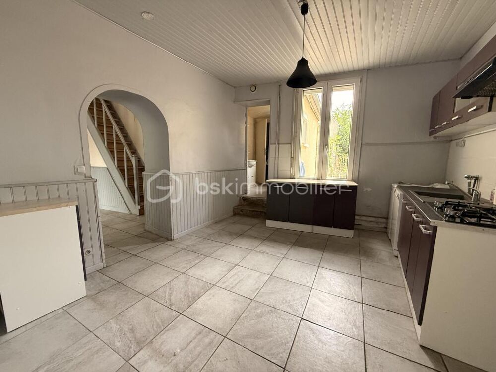 Vente Maison Maison à rénover avec jardin - Gare à pieds - Possibilité 3 chambres Nangis