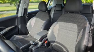 2008 1.6 BlueHDi 100 Allure - 5 places Entretien constructeur 2017 occasion 95000 Cergy