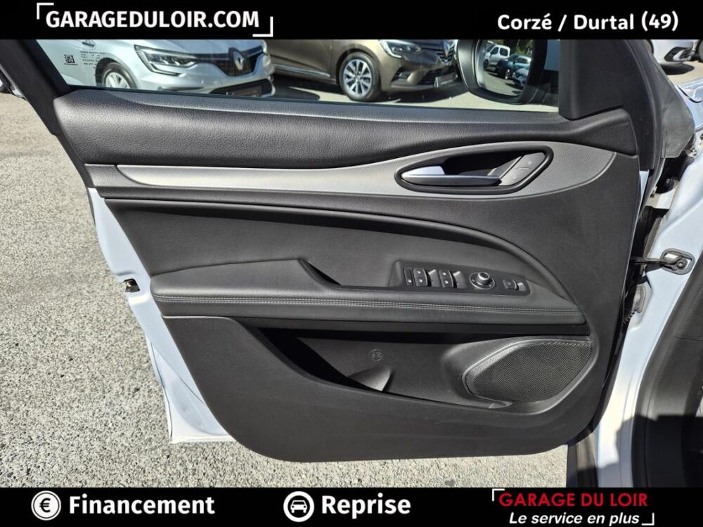 Stelvio 2.2 Diesel 190ch AT8 Q4 Sprint 2022 occasion 49140 Corz&eacute;