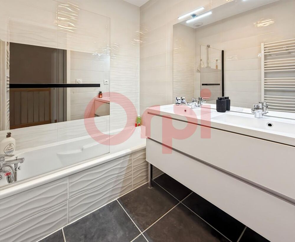 � vendre  Maison Bron (69500)