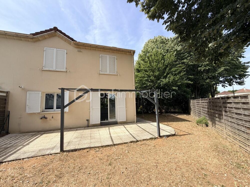 Maison 4 pièces 88 m² · à Lieusaint · 88 m² · 329 000 €