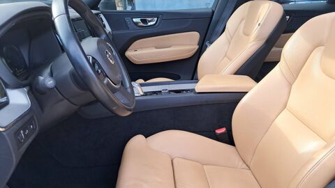 XC60 2.0 T8 407 Plug in Hybrid AWD Geartronic8 Inscription Luxe 2018 occasion 20137 Zonza