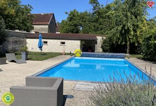  Maison  vendre 8 pices 248 m