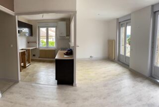  Immeuble � vendre 15 + pi�ces 230 m�