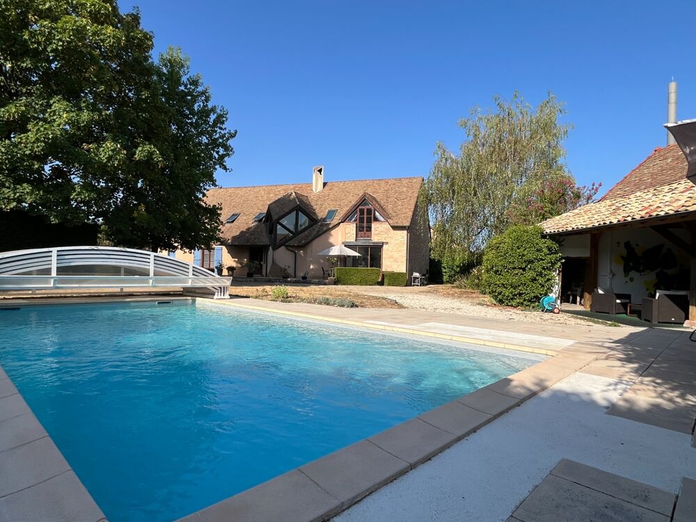 Vente Maison Maison à vendre 10 pièces au coeur de CUISERY (71), avec piscine Cuisery