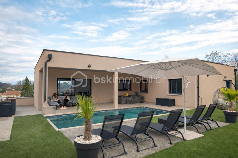 Maison 7 pièces 243 m² · à Cebazat · 243 m² · 734 000 €