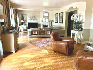  Maison à vendre 8 pièces 197 m²