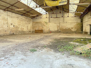  Remise / Grange à vendre 3 pièces 509 m²