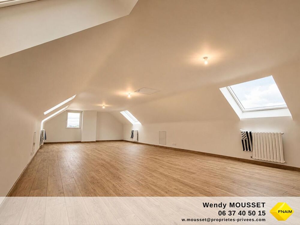 Élégante maison entièrement rénovée avec sous-sol complet, aux portes de Vannes