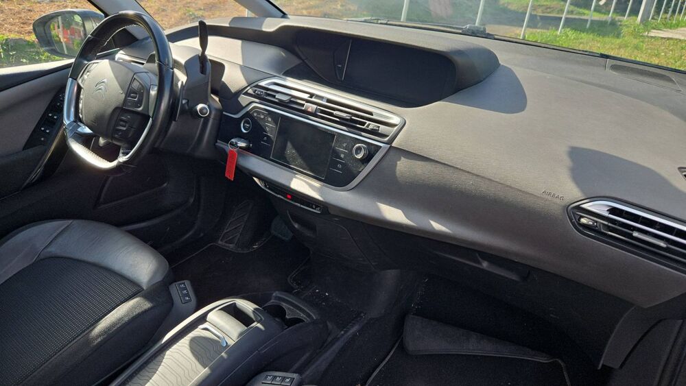 Grand C4 Spacetourer 1.2 PureTech 130 EAT8 Shine 2019 occasion 97228 Sainte Luce