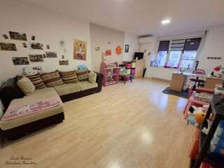  Immeuble � vendre 425 m�