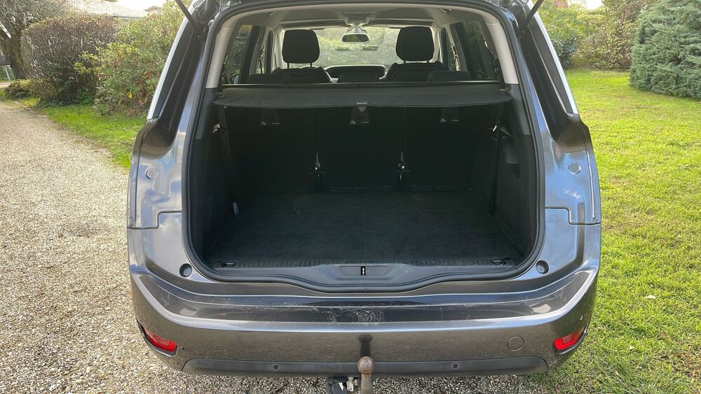 C4 Spacetourer 1.6 BlueHDi 120 Feel - 7 places 2018 occasion 40430 Sore