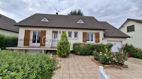   Beau potentiel Vie de plain pied sur sous-sol total Maison - 5 pi�ce(s) - 129 m�