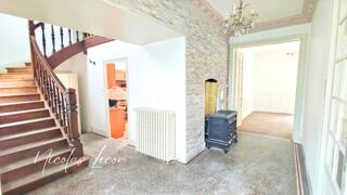  Propriété/château à vendre 9 pièces 210 m²